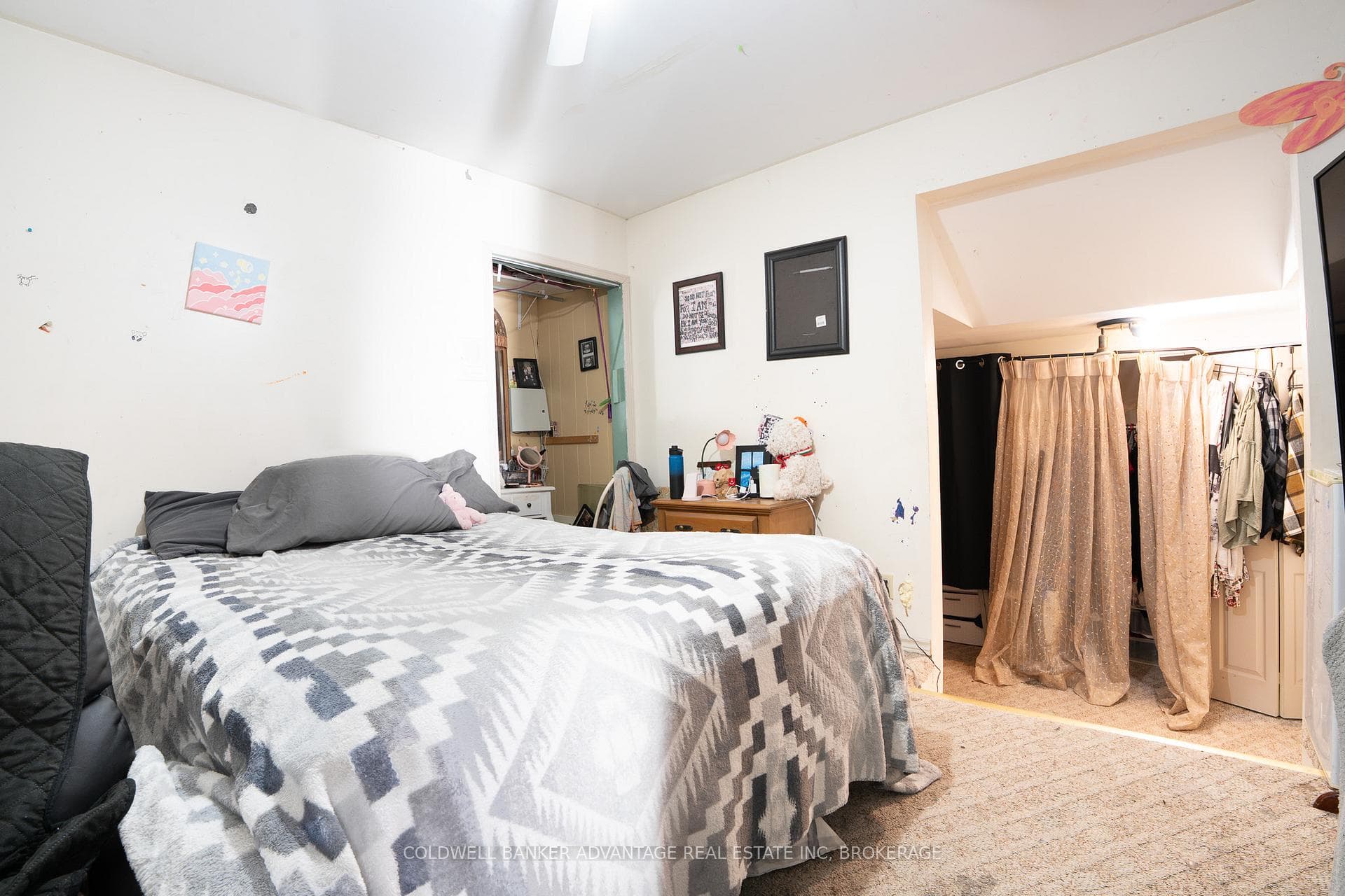 4674 Ryerson Crescent photo 14