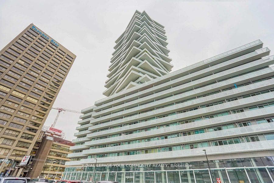 15 Queens Quay Unit 2210 photo 1