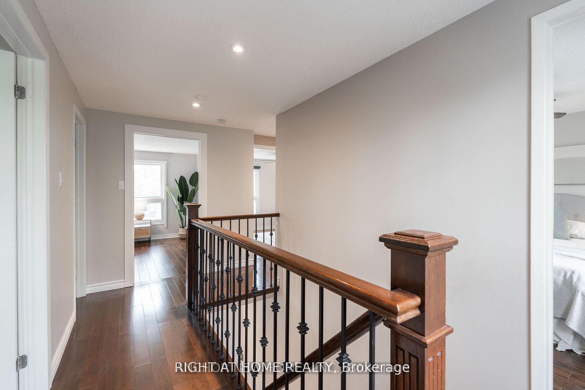 11 Law Crescent photo 17
