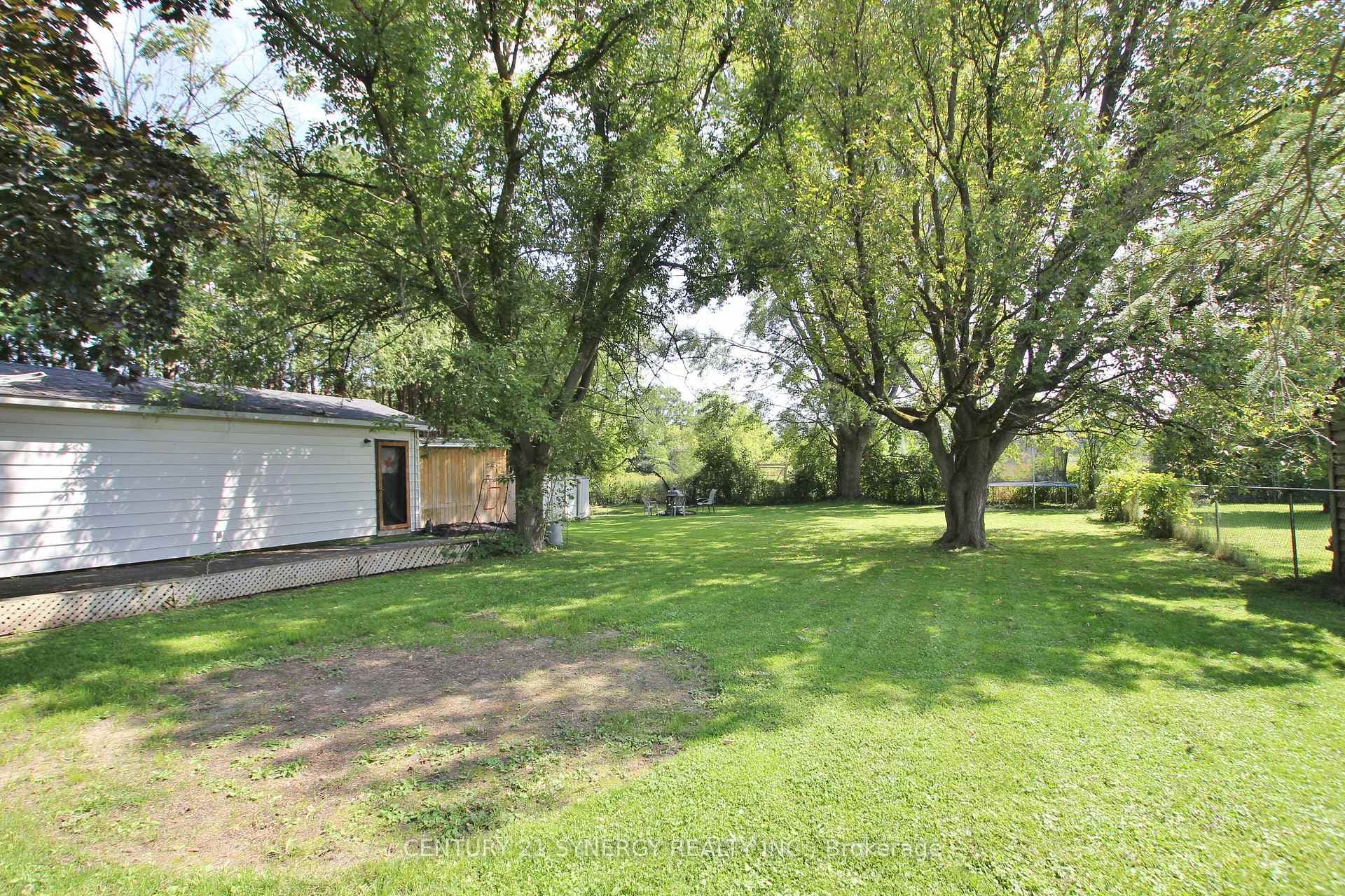 6164 Ottawa Street photo 41