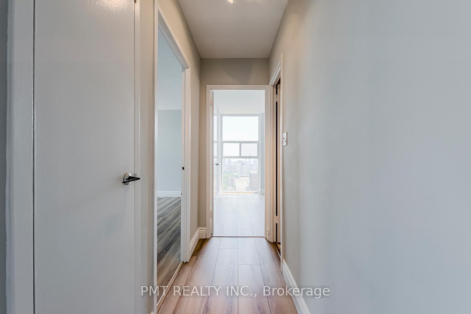 40 Homewood Avenue Unit 2802 photo 17