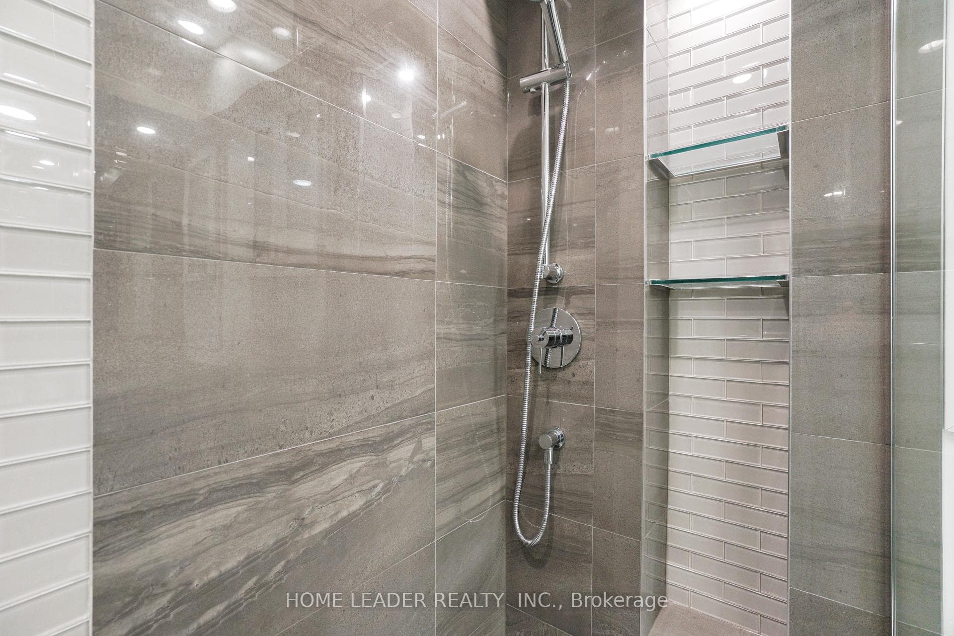 115 Antibes Drive Unit Ph1 photo 11