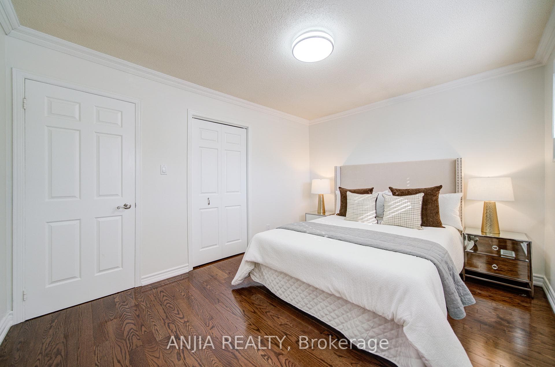 70 Briarwood Road photo 23