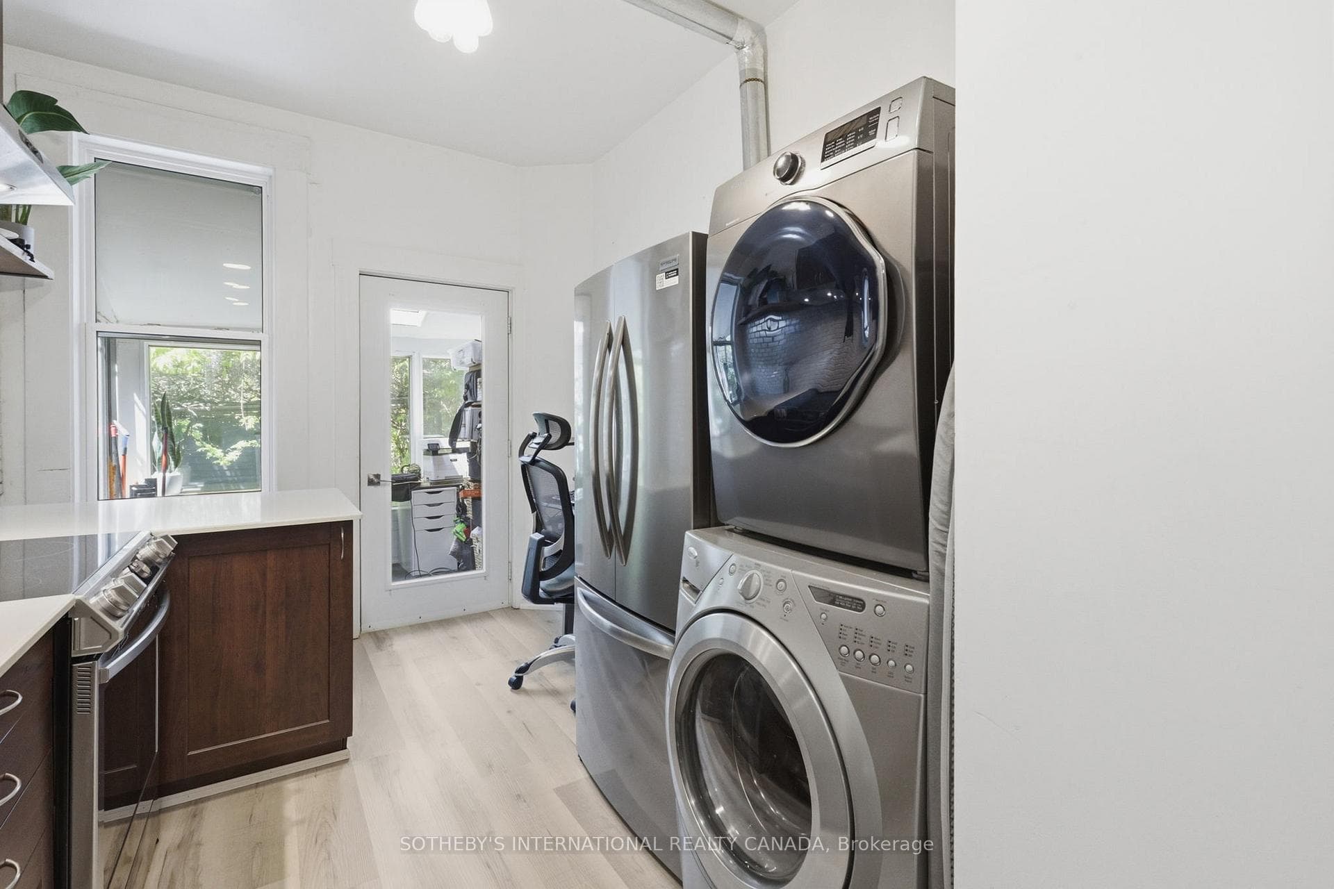 284 Euclid Avenue Unit Main photo 12