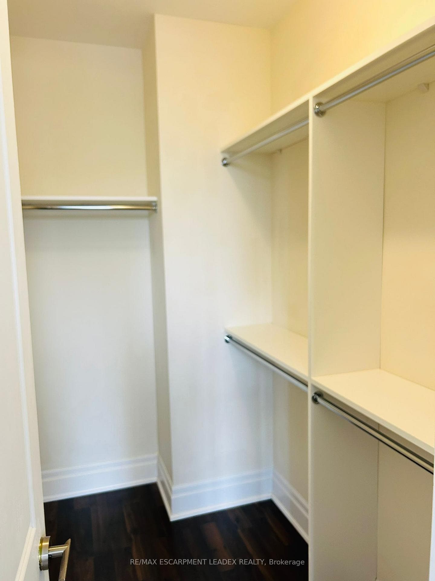 9075 Jane Street Unit 102 photo 16