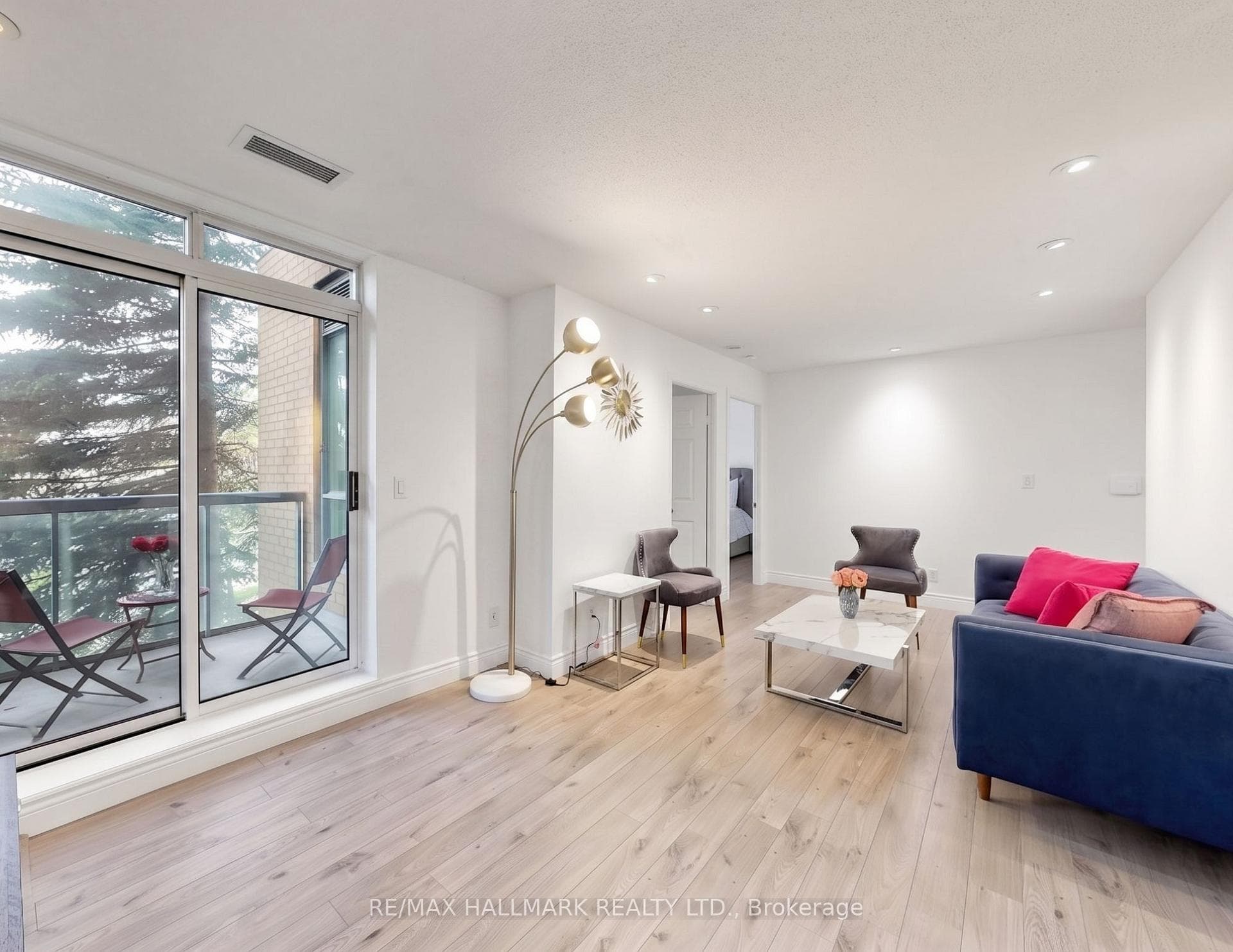 3 Ellesmere Street Unit 106 photo 4