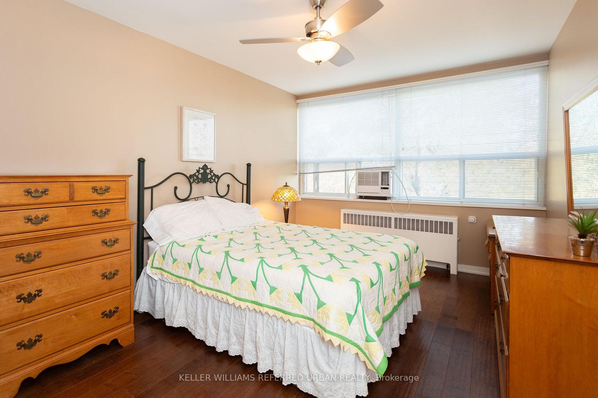 160 The Donway N/A Unit 403 photo 12