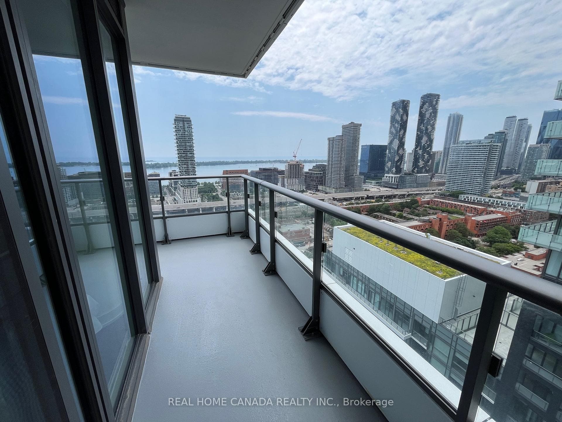 70 Princess Street Unit 2709-3 photo 2