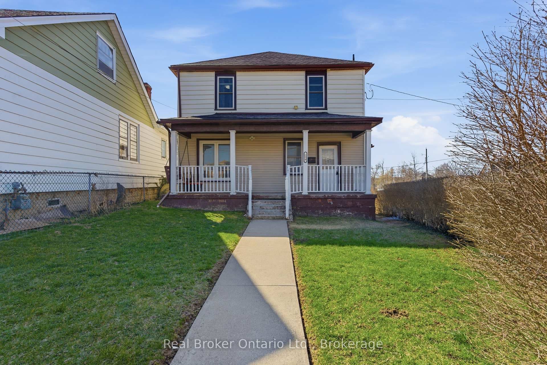154 Niagara Falls Road photo 4