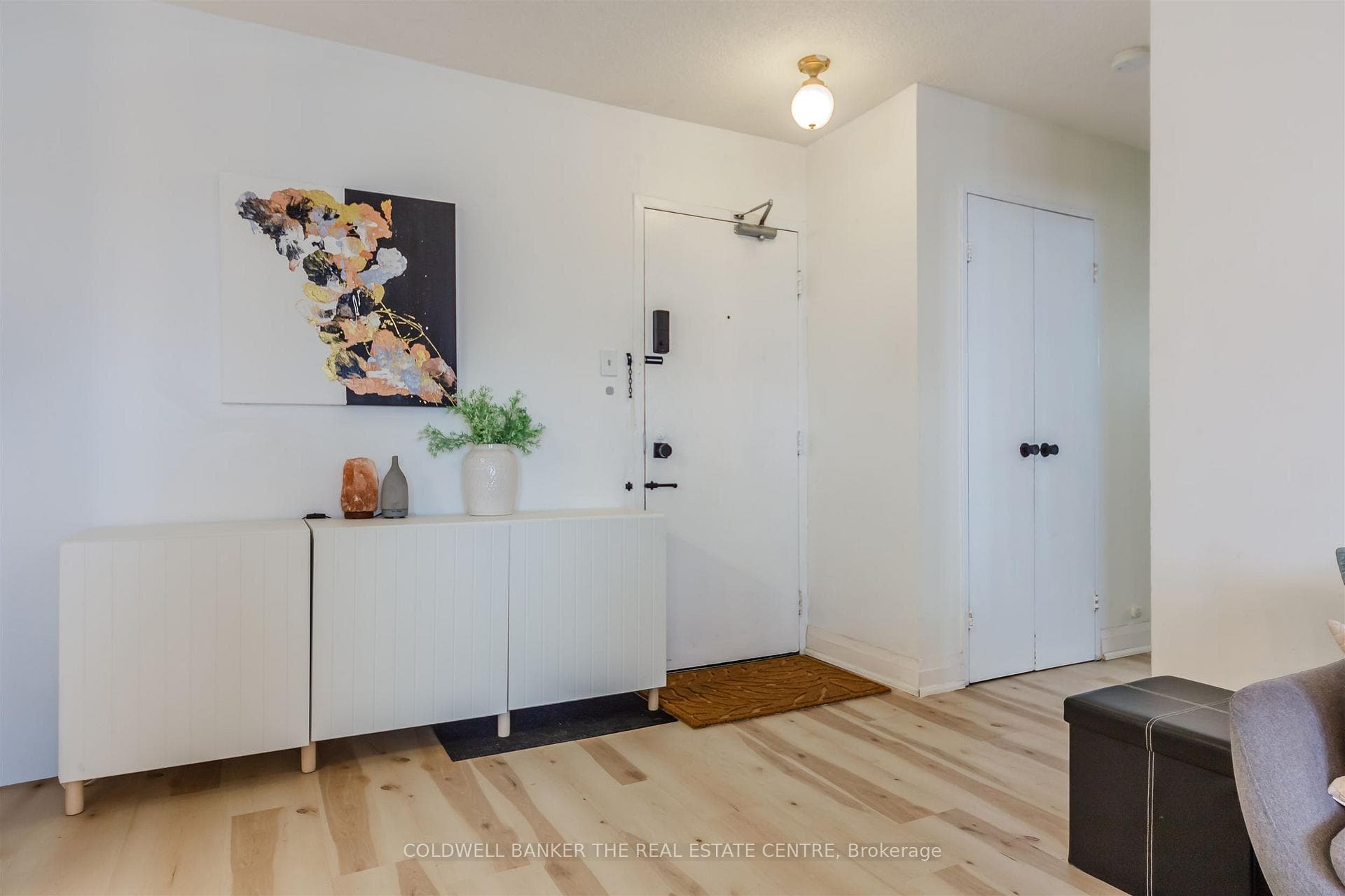 100 Dundalk Drive Unit 1006 photo 3