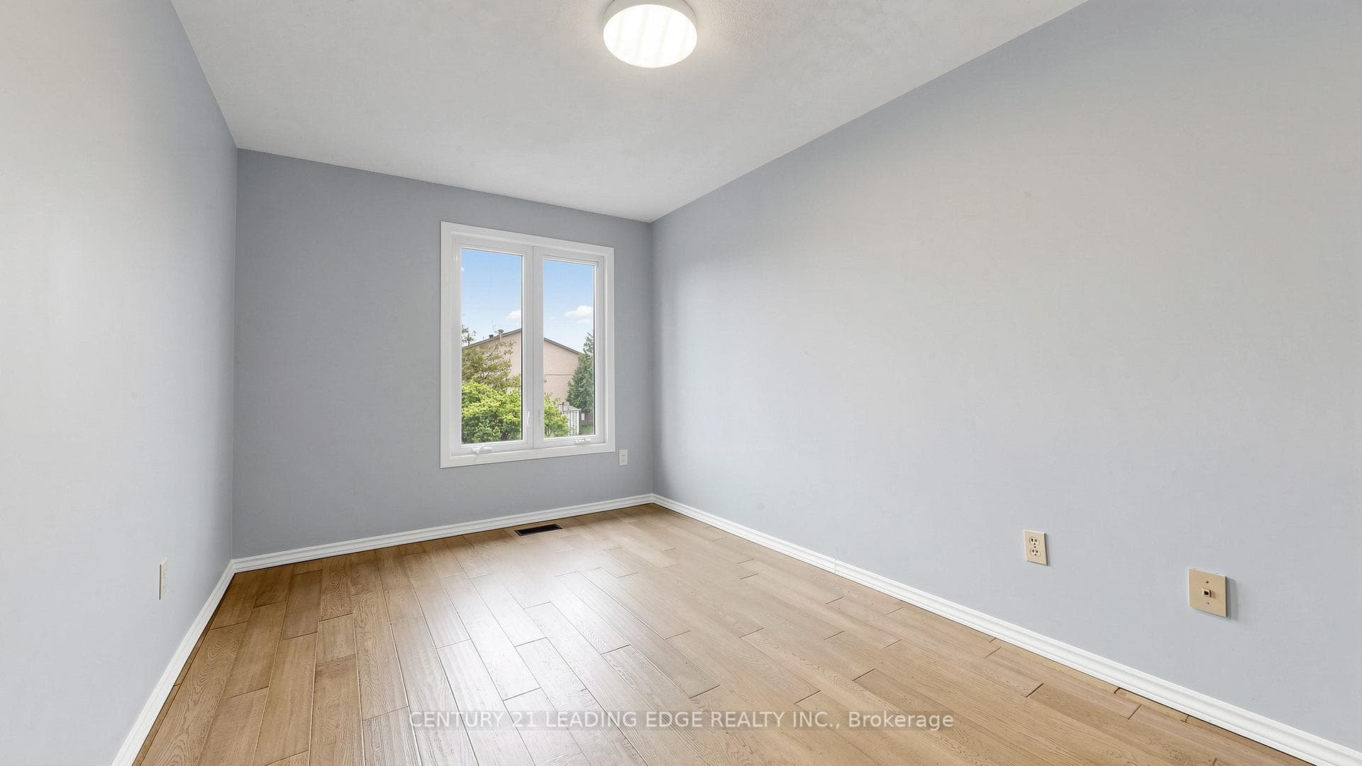 80 Upton Crescent photo 21