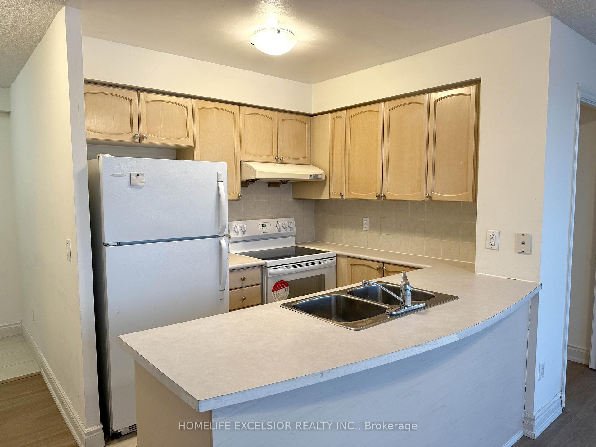 60 Brian Harrison Way Unit 804 photo 12