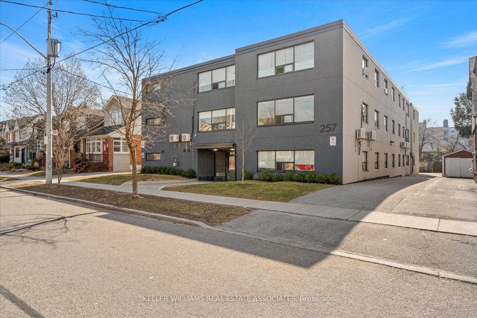 257 Torrens Avenue Unit 101 photo 1
