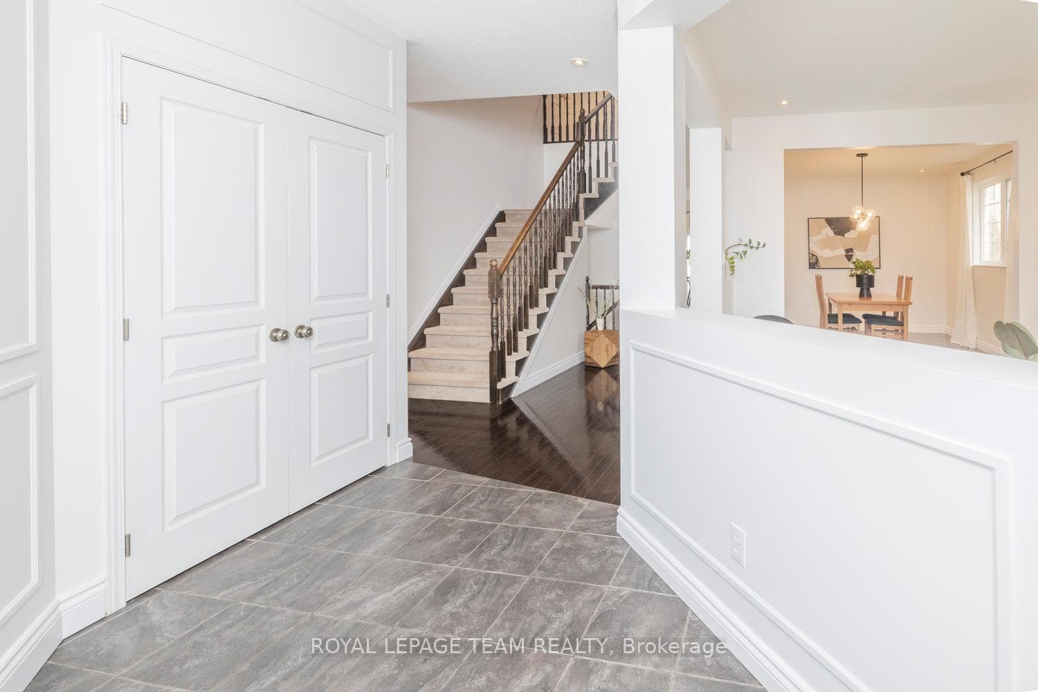 214 ONEIDA Terrace photo 5
