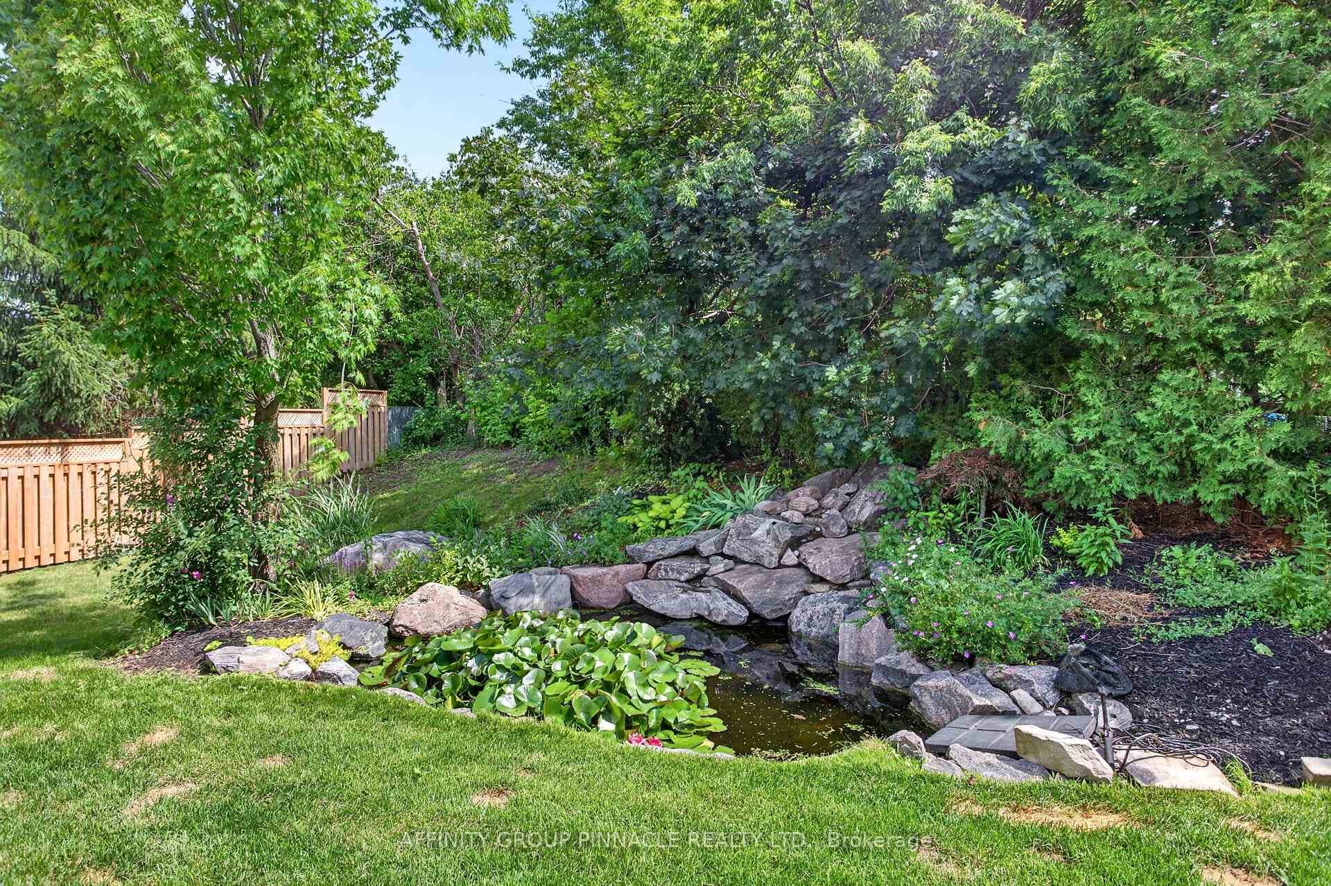 2 Fallingbrook Crescent photo 47