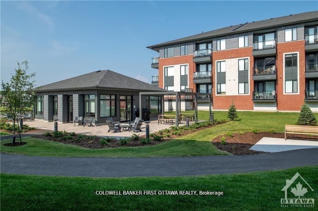 611 WANAKI Road Unit 302 photo 13