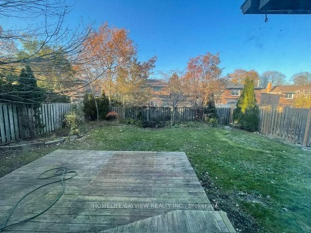 128 Heathwood Heights Drive photo 8