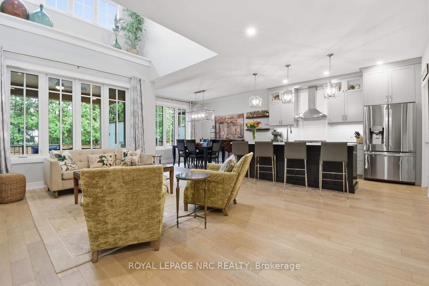 Open Concept for plenty of entertaining!