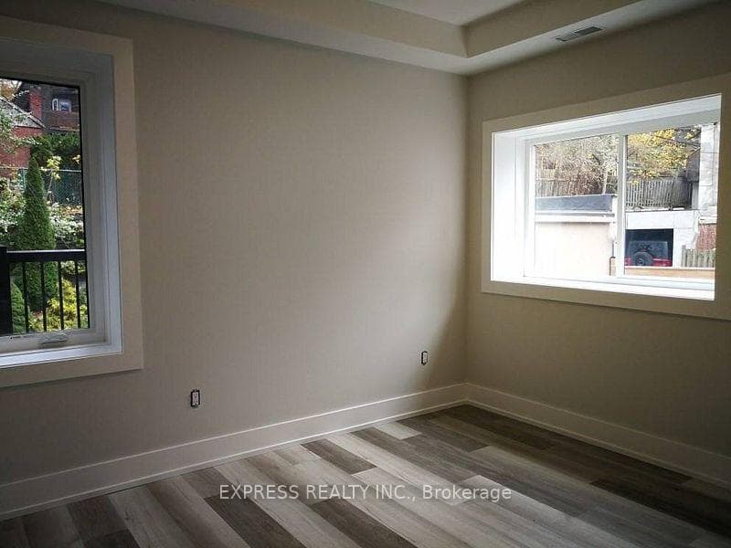 497 Parkside Drive Unit 4 photo 12