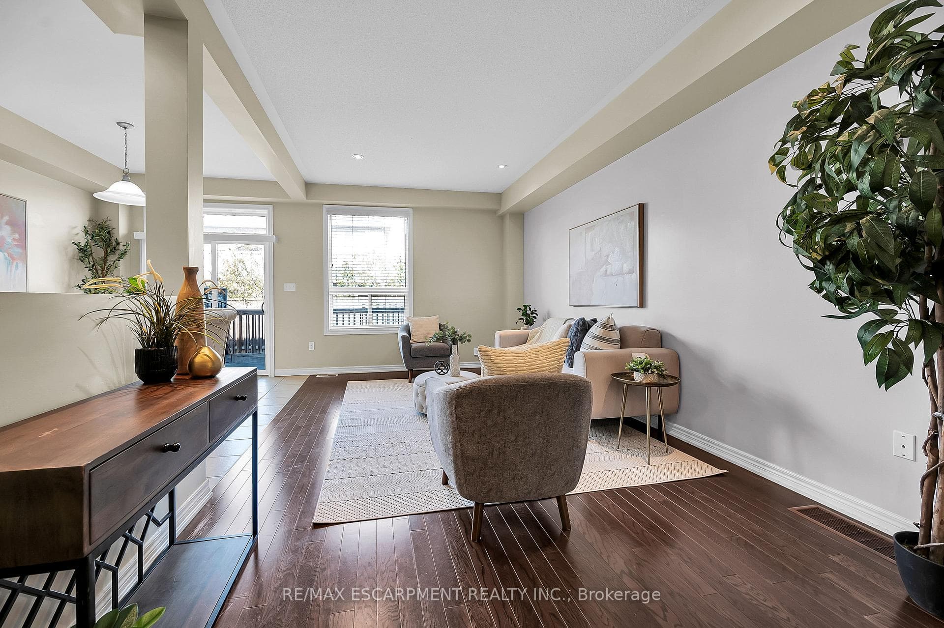 12 Marina Point Crescent photo 10