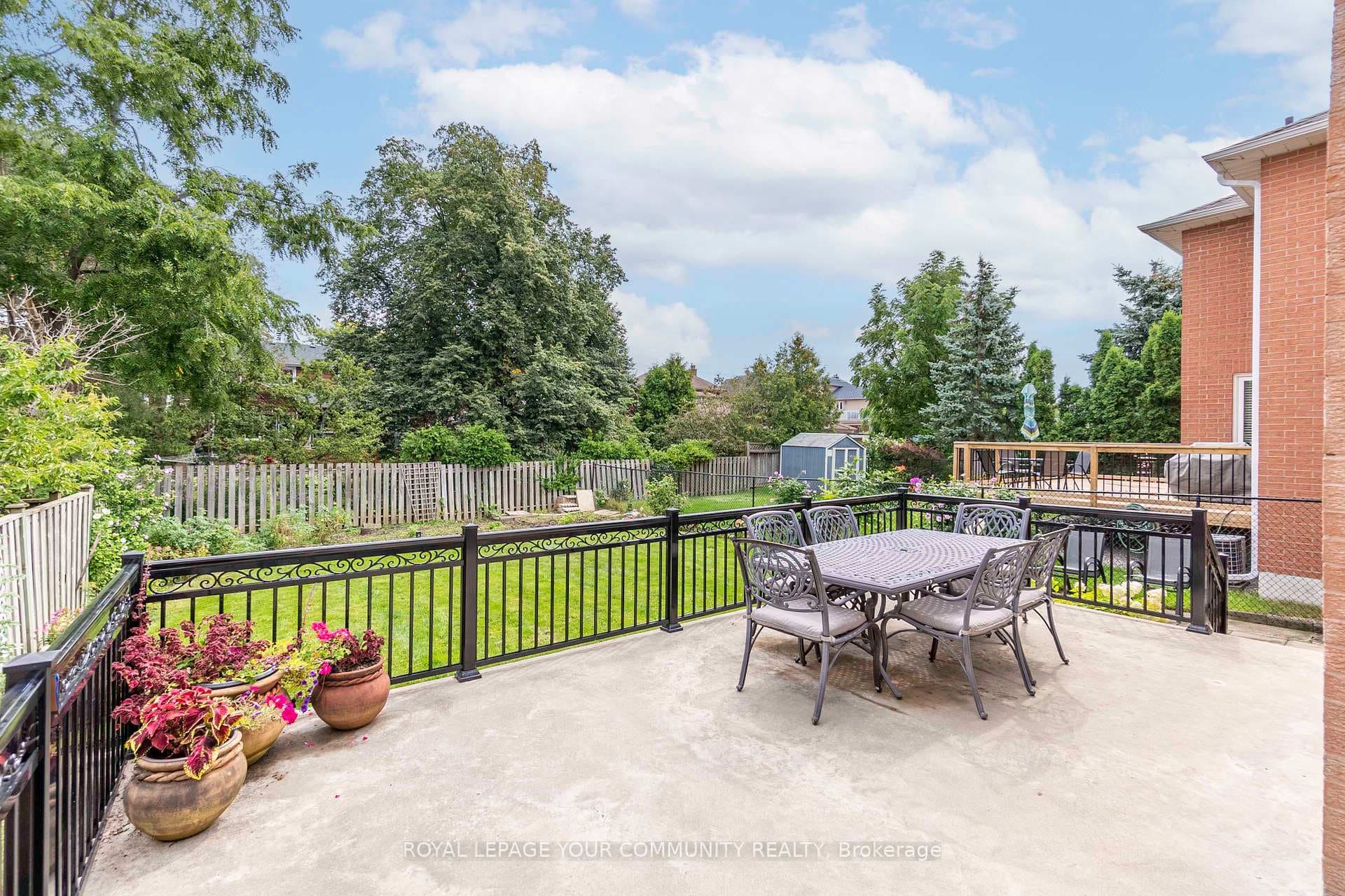 65 Villagewood Court photo 37