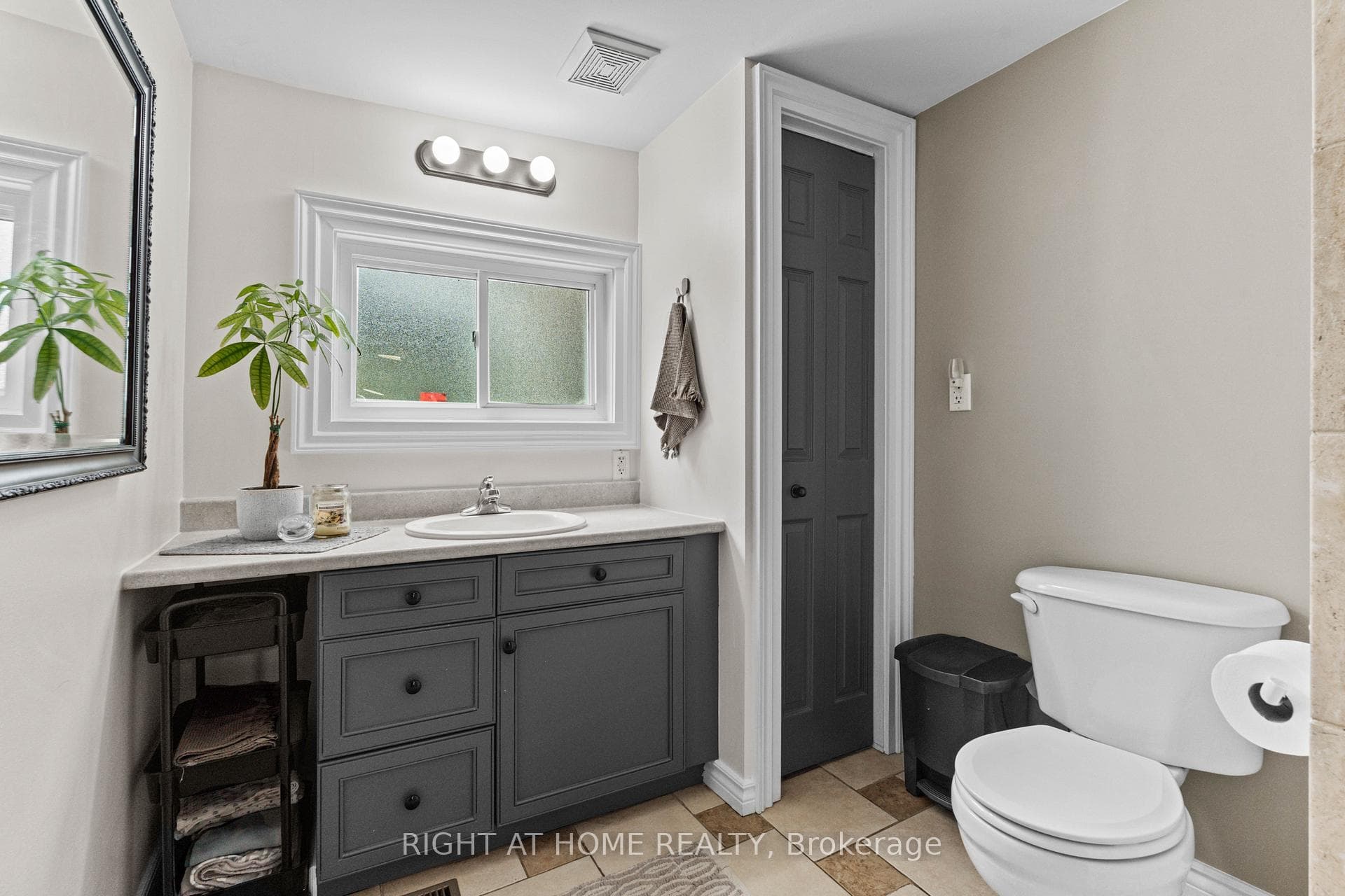 226 West Road photo 9