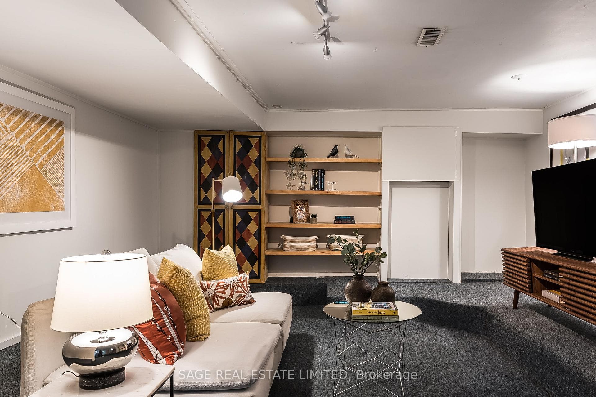 161 Parkmount Road photo 24