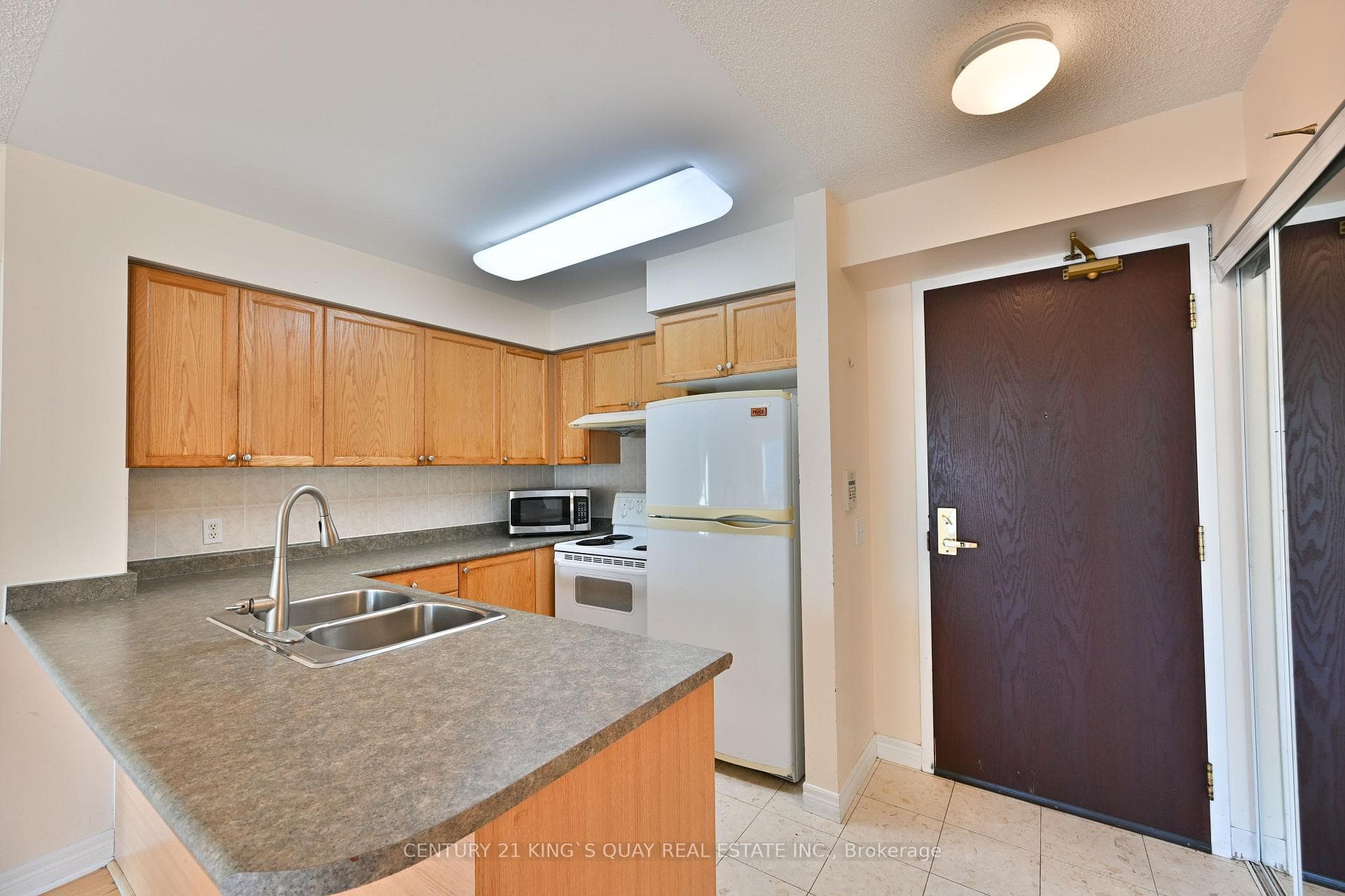 18 Parkview Avenue Unit 907 photo 3