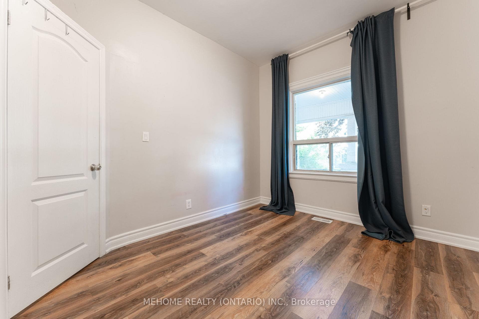 190 Major Street Unit Main photo 15