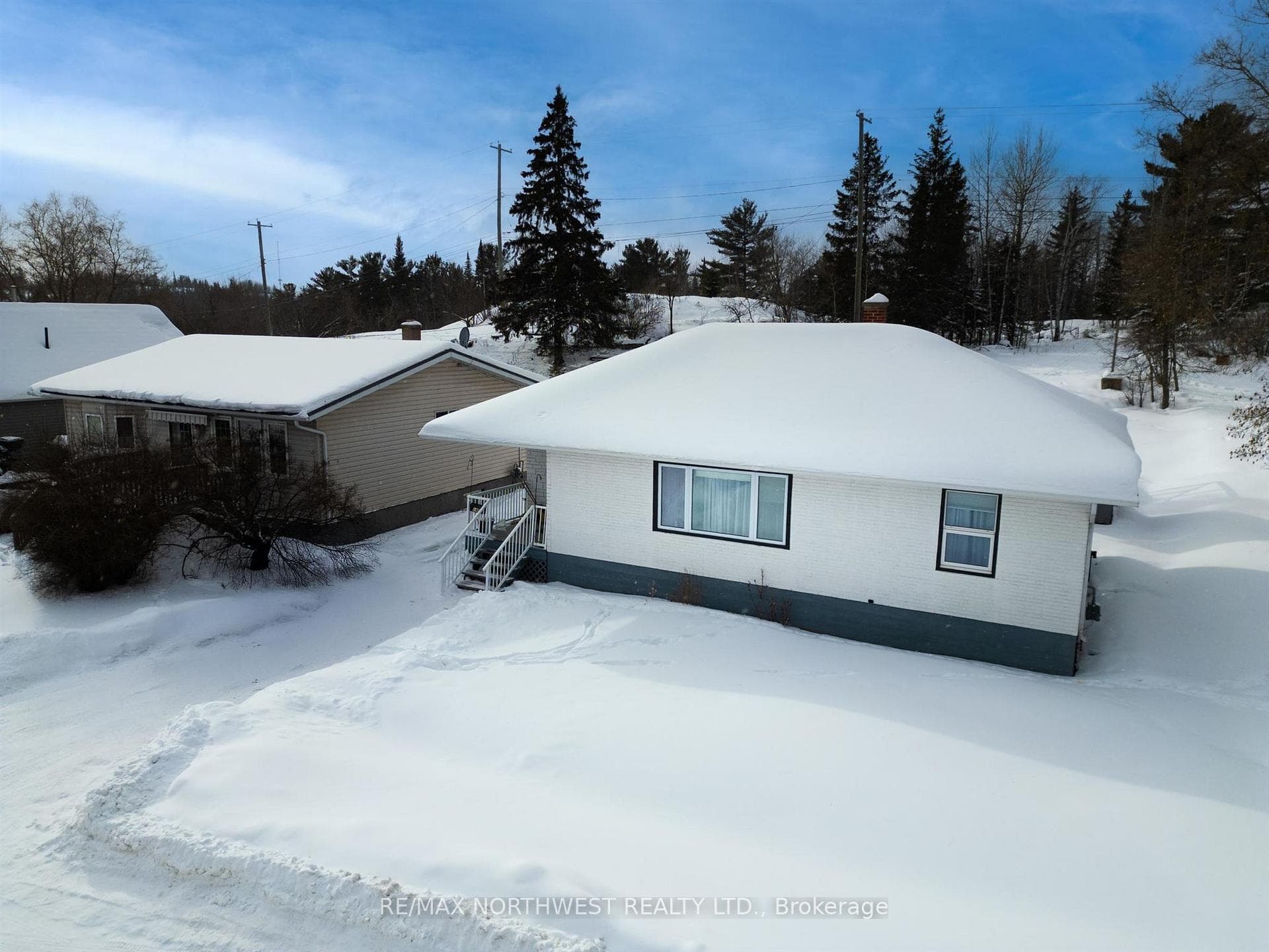 140 Regina Avenue photo 21