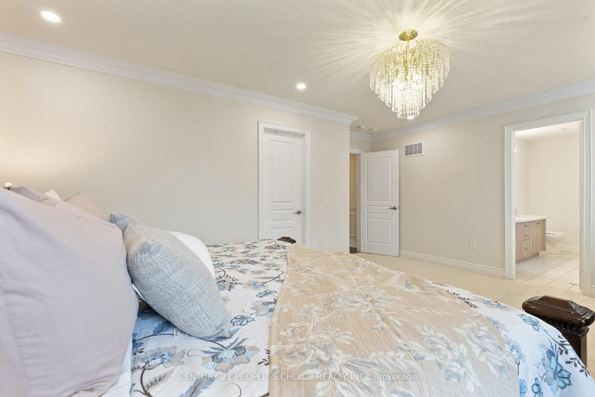 240 Etheridge Avenue photo 30