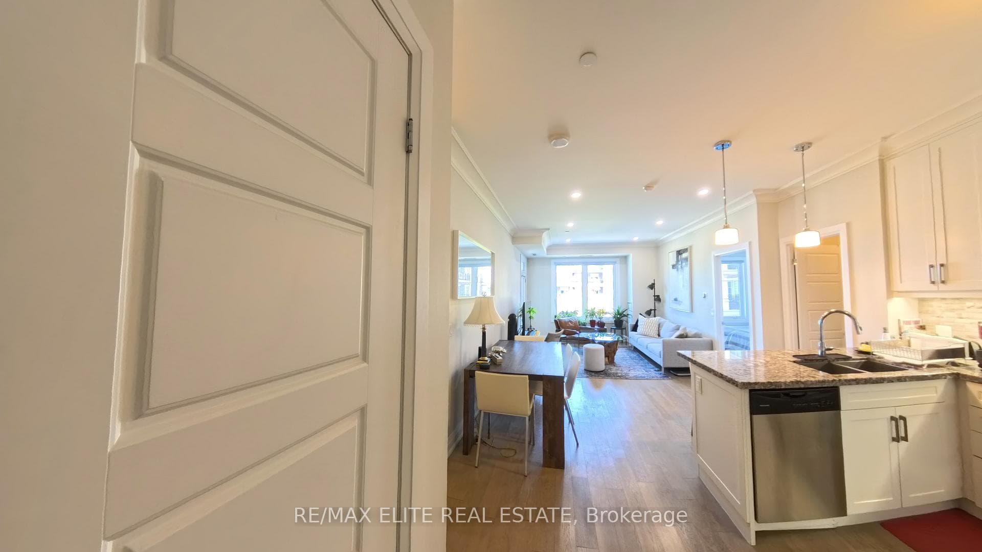 7 Bond Crescent Unit 213 photo 10