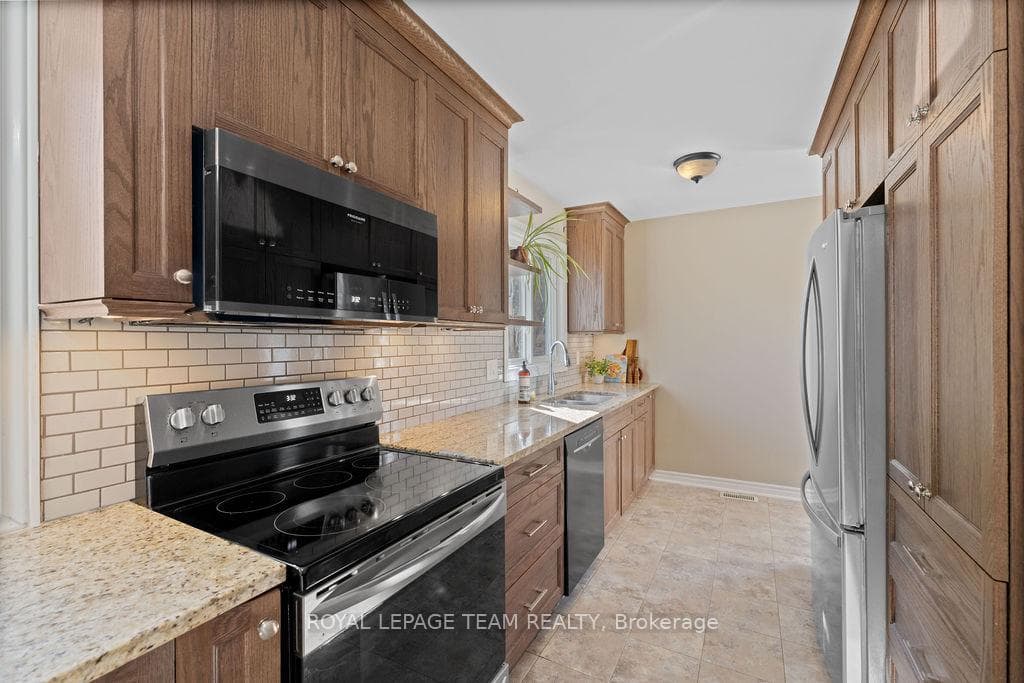 330 Shipman Drive photo 16