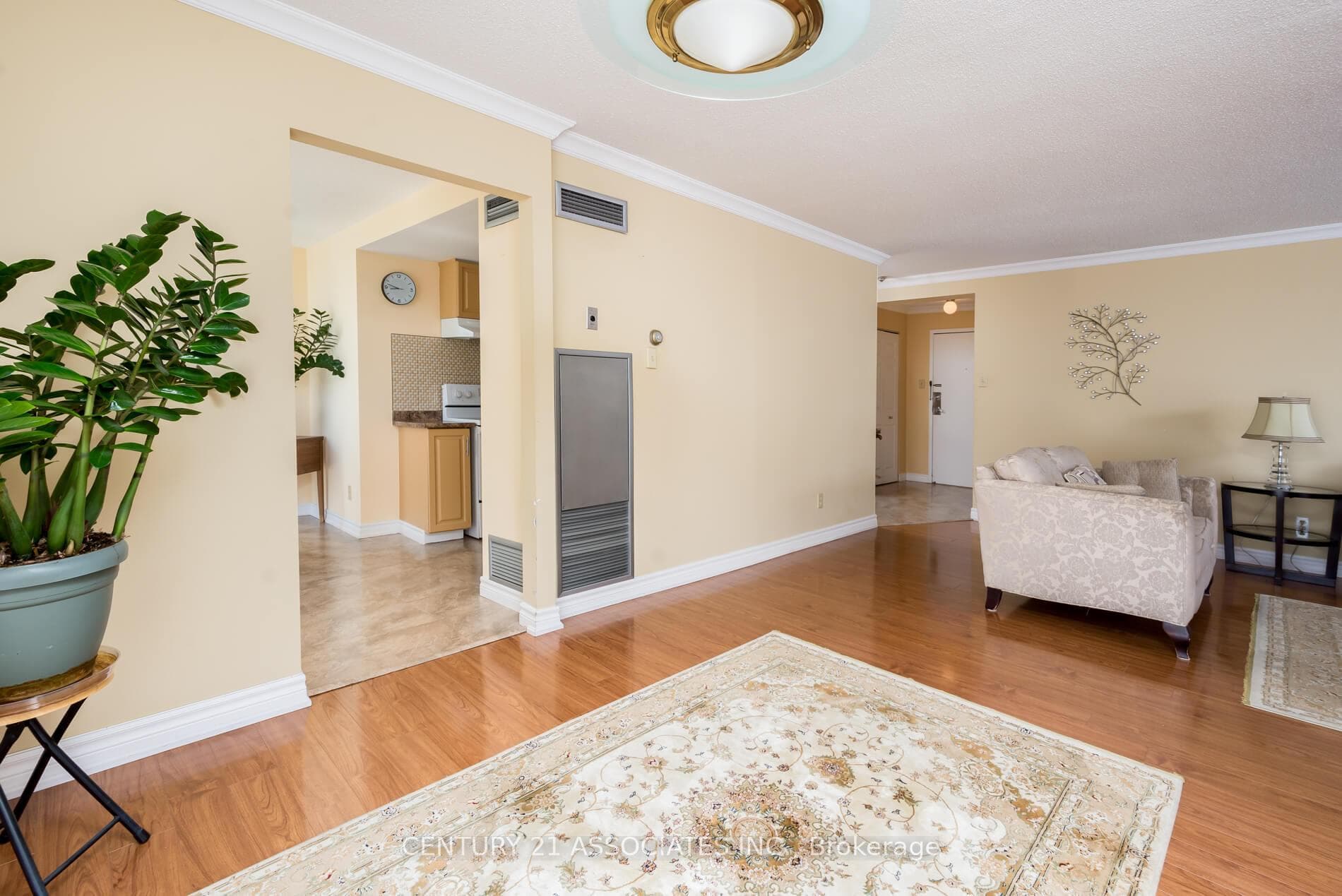 1111 Bough Beeches Boulevard Unit 502 photo 11
