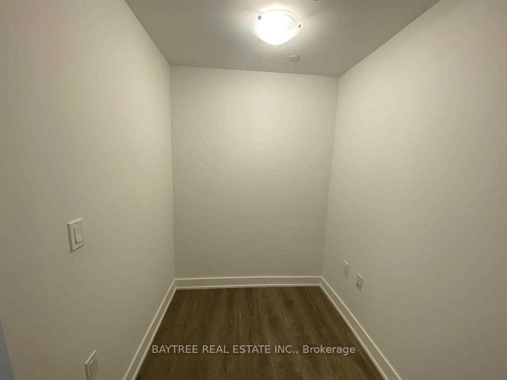 195 Redpath Avenue Unit 1001 photo 3
