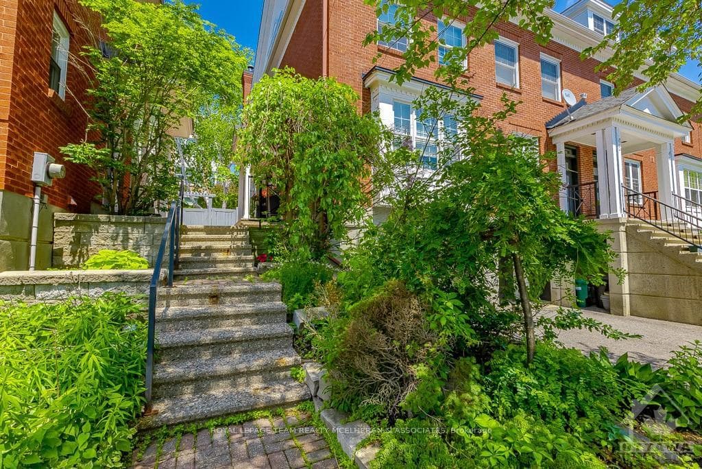 43 RIDEAU Terrace photo 4