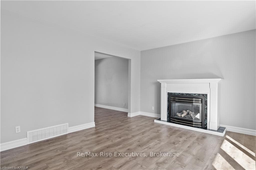 140 UPPER PARK Road photo 6