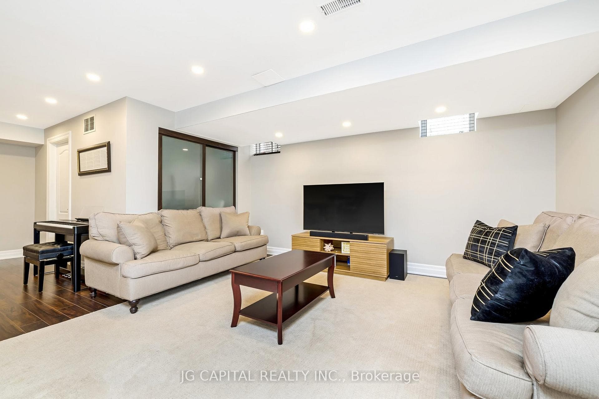 1154 Woodington Lane photo 40