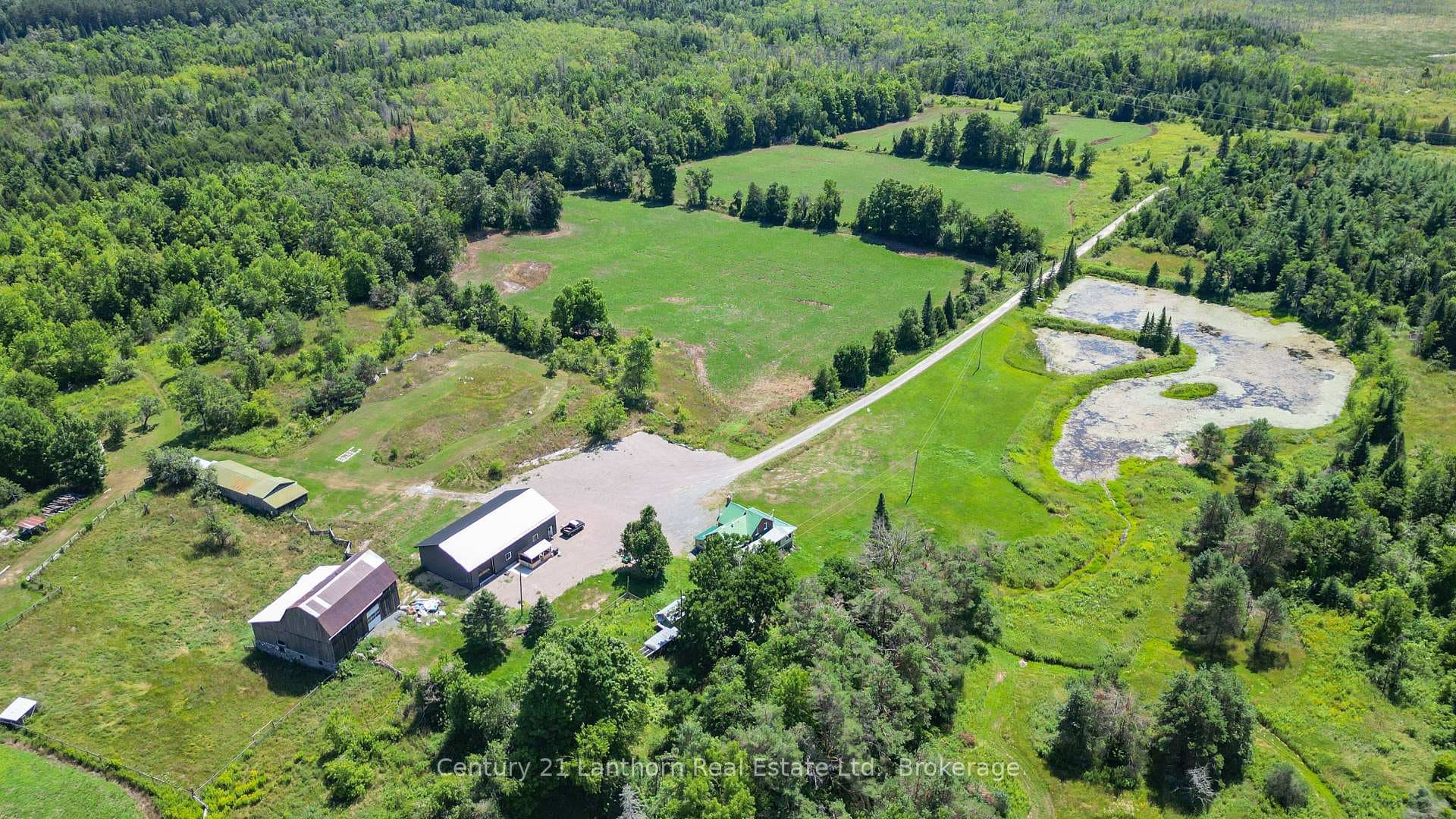 495 Barker Road photo 2
