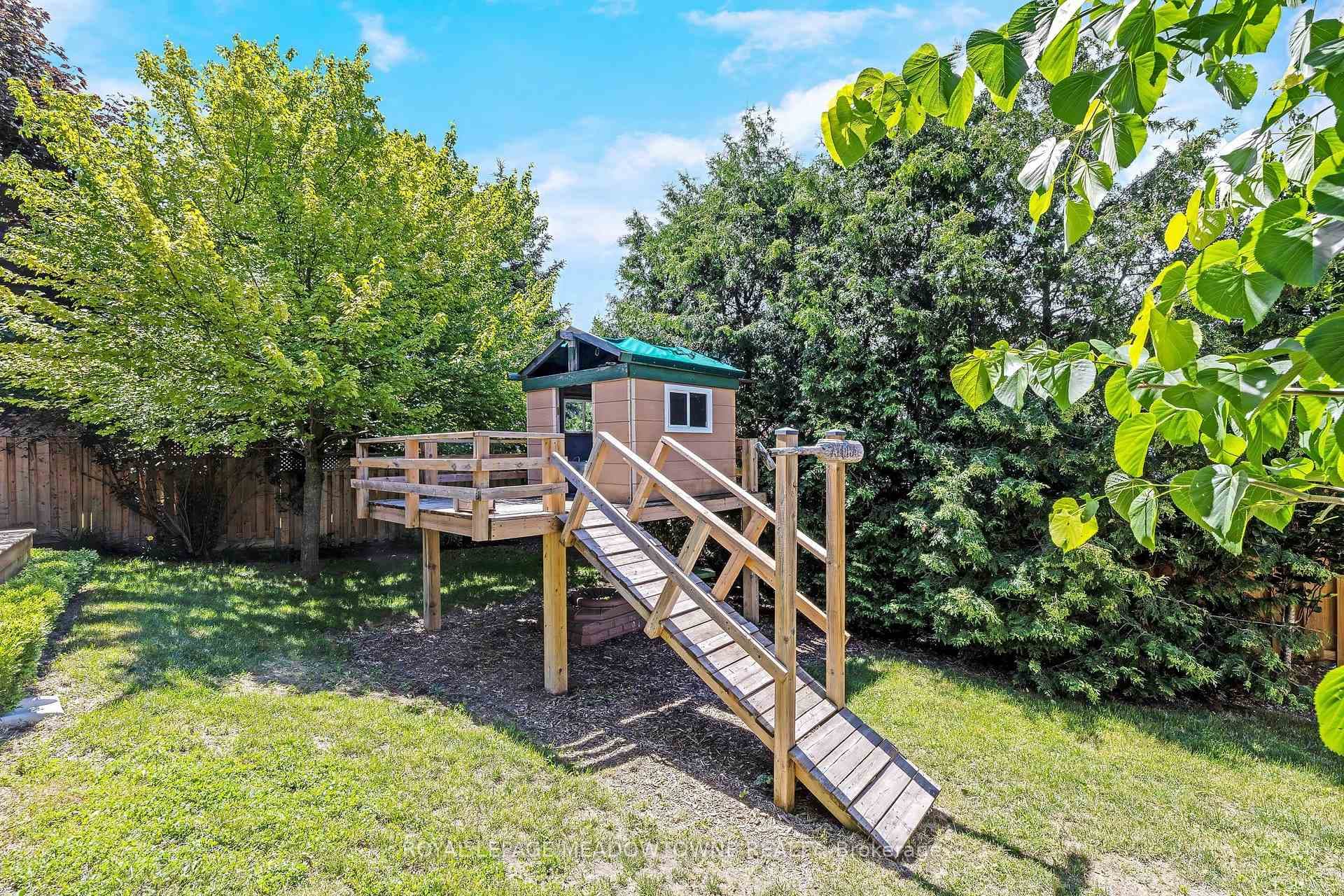 23 Mackenzie Drive photo 45