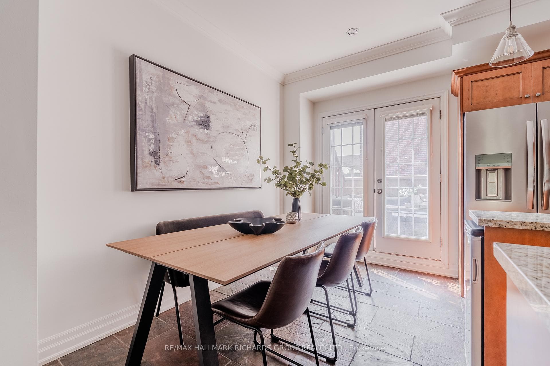 213 First Avenue photo 12