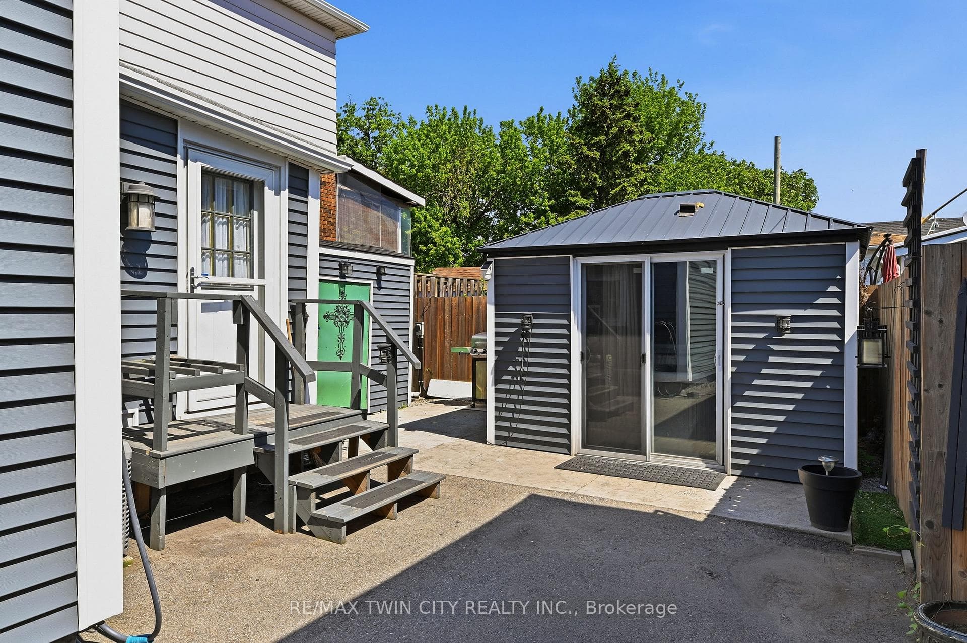 23 Britannia Avenue photo 26