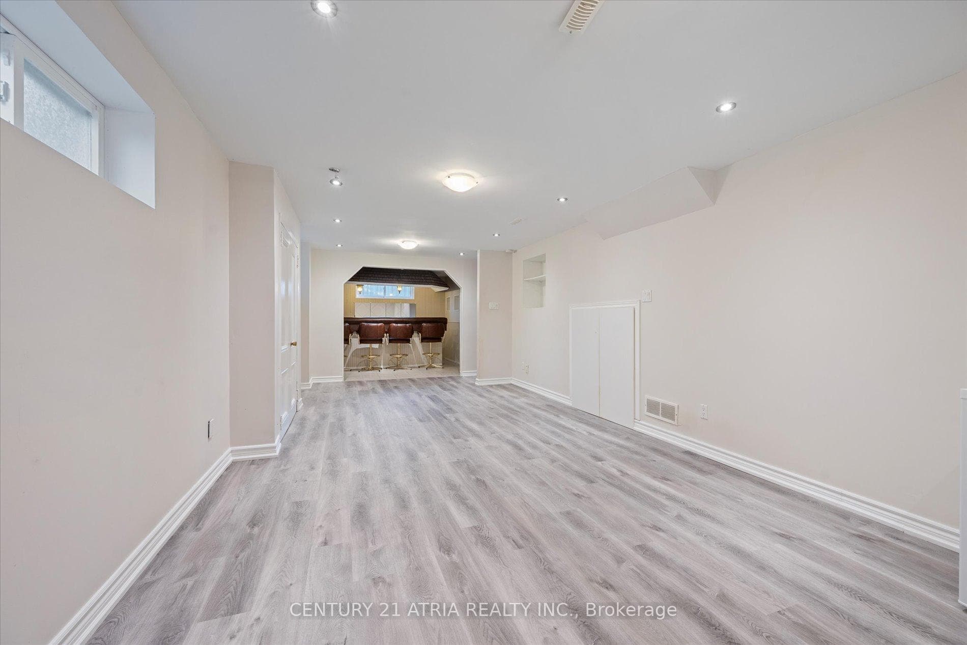 6 Pipers Green Avenue photo 35