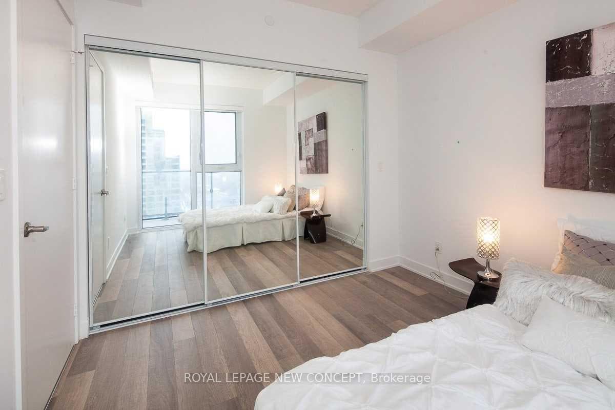 5180 Yonge Street Unit 906 photo 11