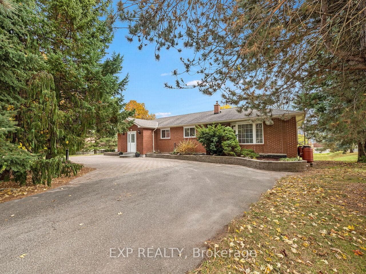 13258 5 Side Road photo 7