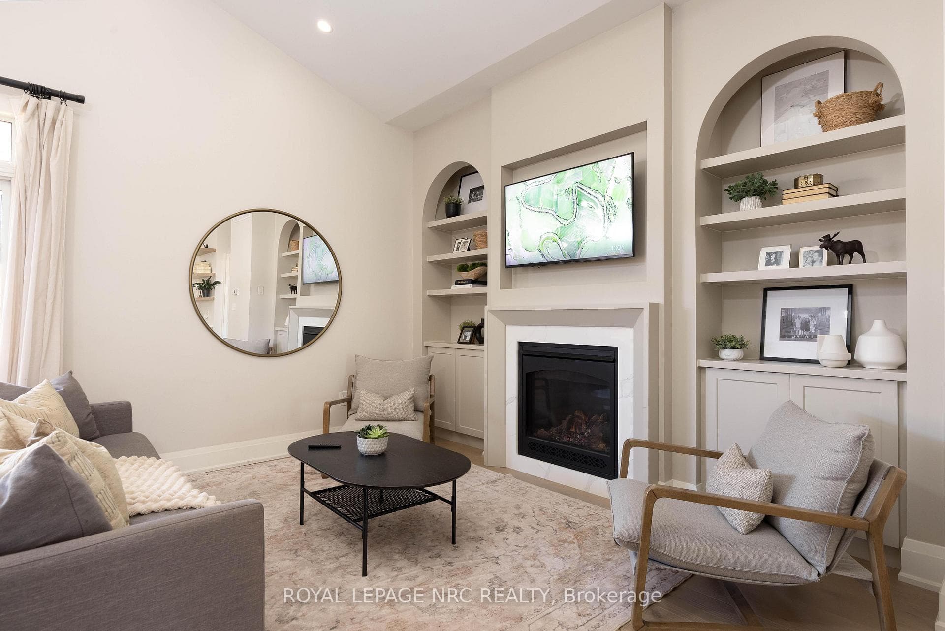 16 Swan Ave Avenue photo 19