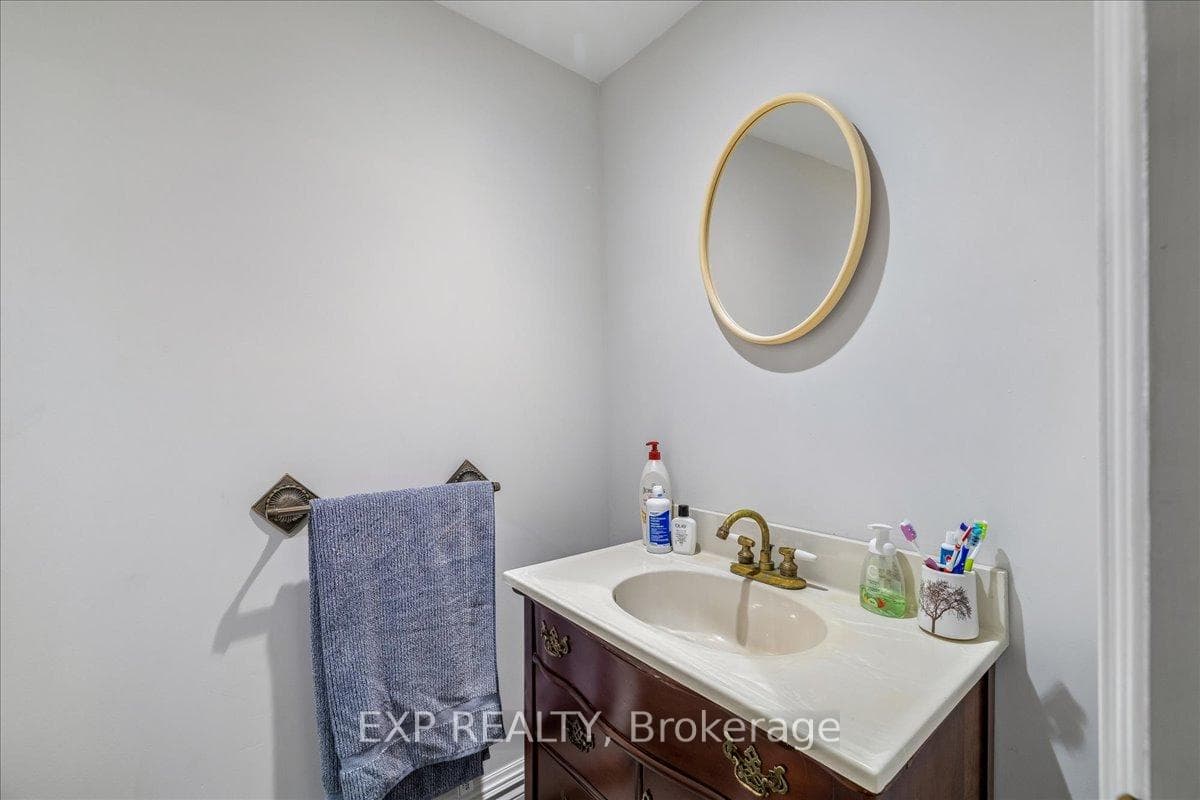 80 Maclennan Avenue photo 23