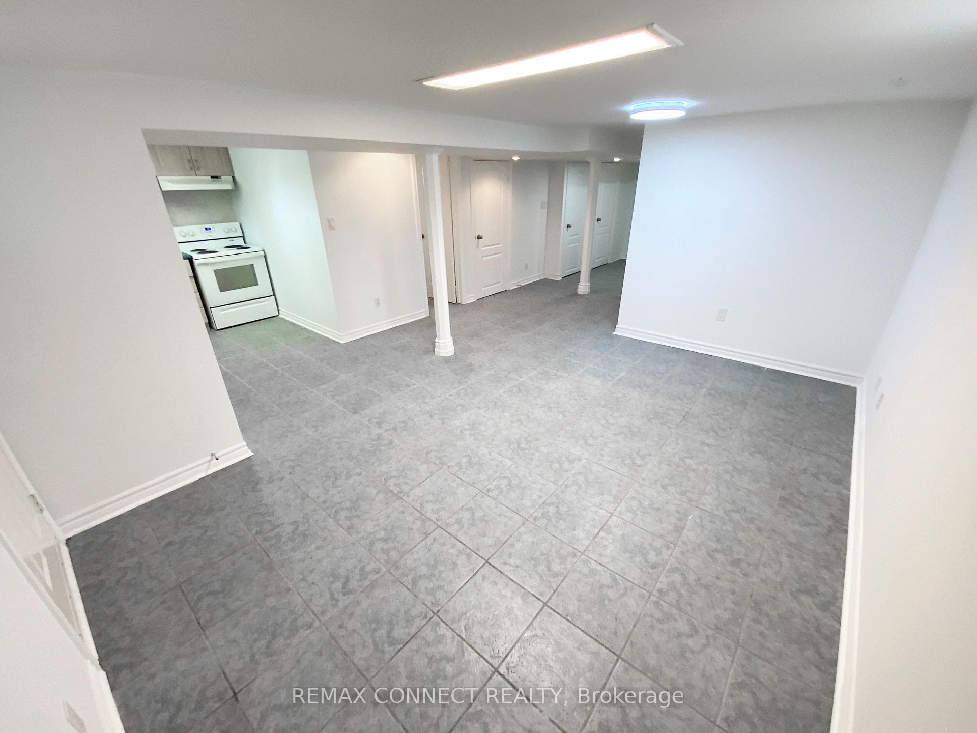 2 Kellyvale Road Unit Bsmt RmC photo 6
