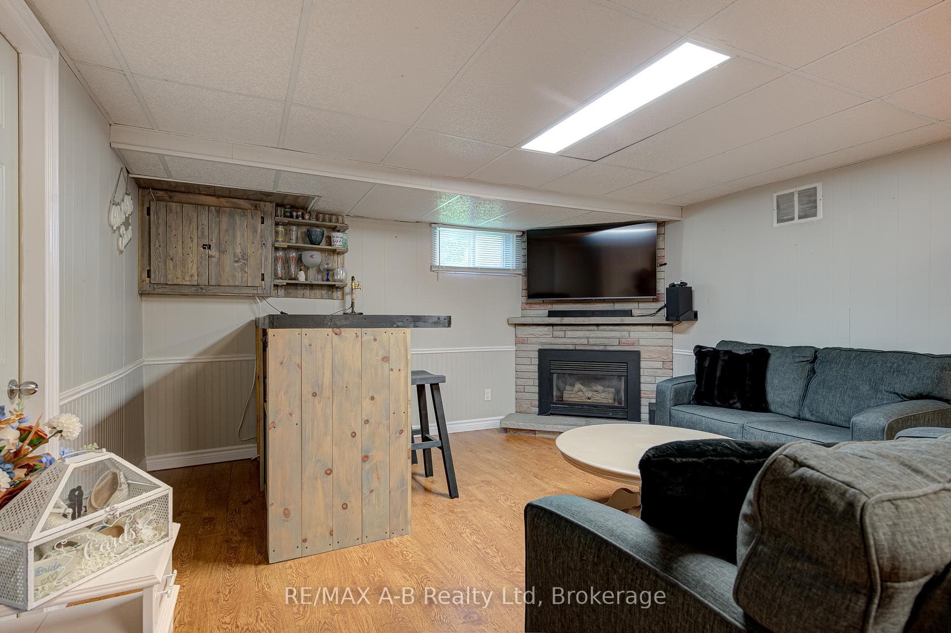 243 King Street photo 32