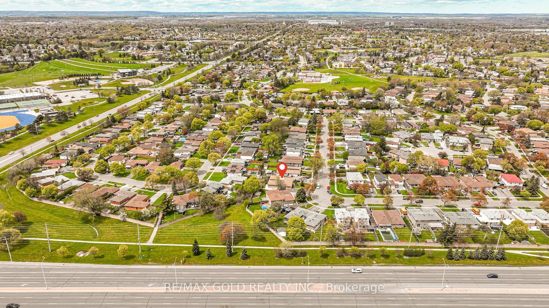 33 Garside Crescent photo 44